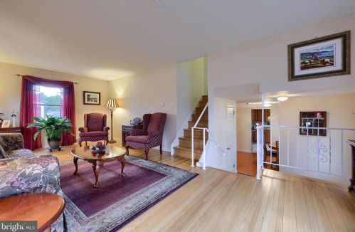 1604 Robert Rd, Lancaster PA  17601-5635 exterior