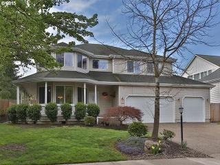 12160 Hollow Ln, Portland, OR 97223-2883