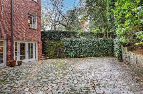 2488 Dellwood Dr, Atlanta GA  30305-4076 exterior