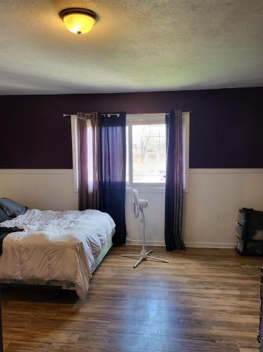 8144 Gordon Dr, Hammond IN 46322-1142 exterior