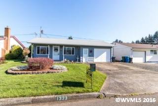 1323 Sallal Rd, Woodburn, OR 97071-2614