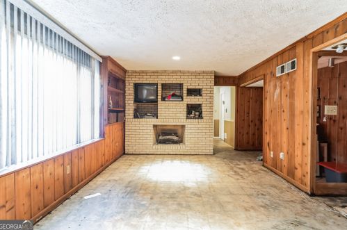 2938 Heather Dr, Atlanta GA  30344-1944 exterior