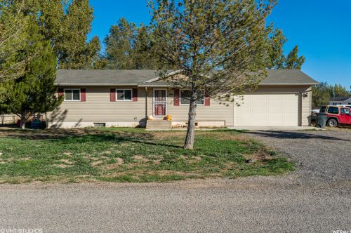 685 Sunshine Ln, Cedar City, UT 84721-9429