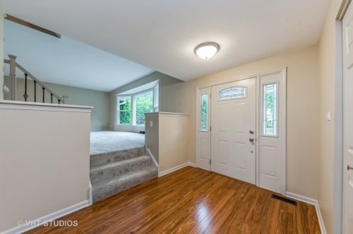 450 Everett Dr, Palatine, IL 60074-4108