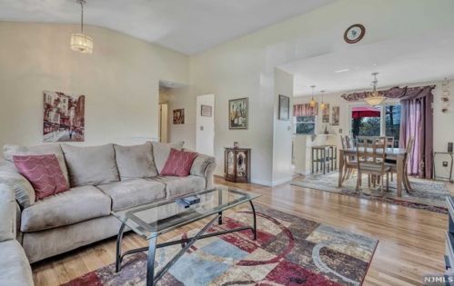 600 Baldwin St, Hackettstown NJ  07840-1427 exterior