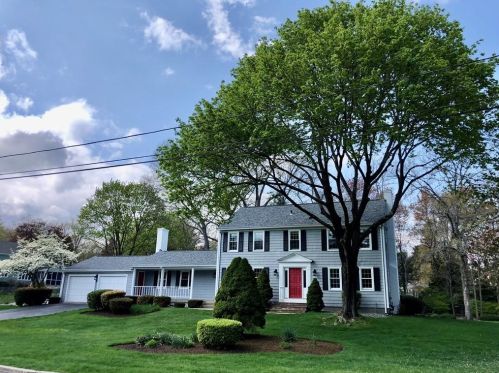 7 Tall Pine Dr, Warwick, RI 02818-2421