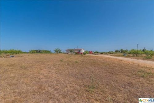 255 Roosevelt Rd, Stairtown, TX 78648-3619