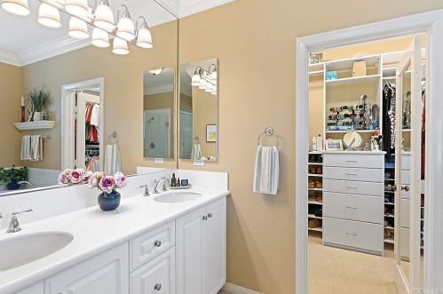 47 Gingerwood, Irvine CA  92603-0102 exterior