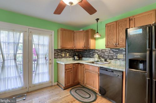 10 Townsend Ct, Lancaster PA  17603-6799 exterior