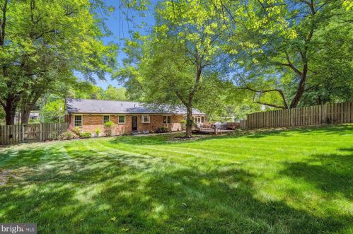 501 Apple Grove Rd, Silver Spring MD 20904-2753 exterior