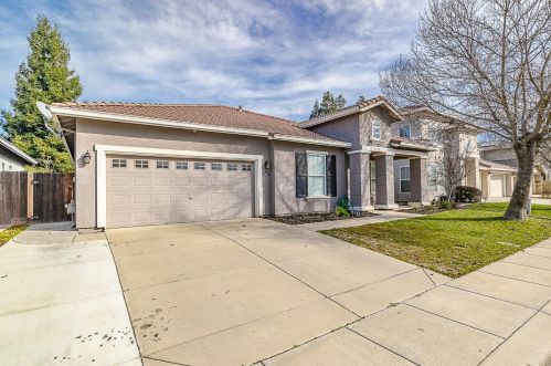 3305 Montelena Ct, Modesto, CA 95355-8479