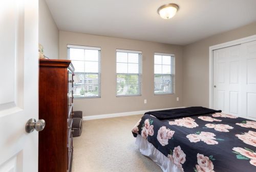 963 Burgess Ct, Cincinnati OH 45245-7022 exterior