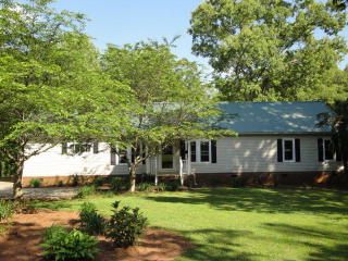 81 Lake Russell Ln, Iva, SC 29655-7680