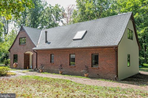 22 Constitution Hl, Princeton NJ  08540-6748 exterior