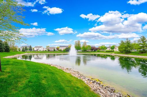 1501 Westhampton Dr, Plainfield IL  60586-5851 exterior