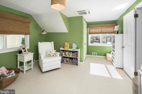 32 Snowden Ln, Princeton NJ 08540-3650 exterior