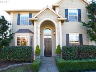 15912 Dozier Way, Portland, OR 97224-0819
