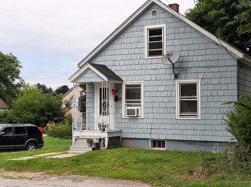 40 Highland Ave, Lewiston, ME 04240-4809