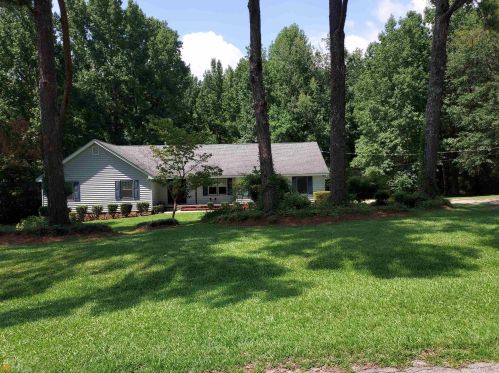 3360 Squire Ln, Conyers GA 30094-3541 exterior