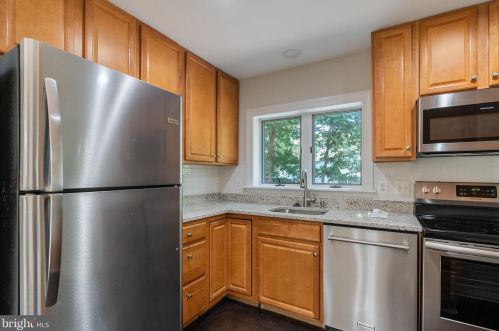 7425 Hastings St, Springfield VA  22150-4109 exterior