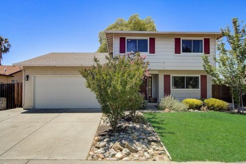 1767 Southwood Dr, Vacaville, CA 95687-6136