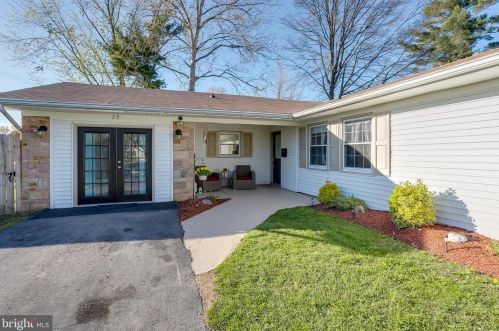 29 Harmon Ln, Willingboro, NJ 08046-1210