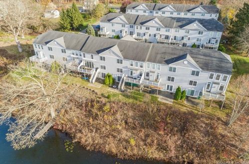 15 Canoe Birch Ct, Kensington, CT 06037-4088