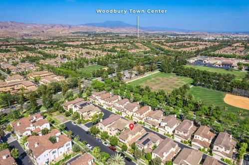 108 Spanish Lace, Irvine CA  92620-3424 exterior