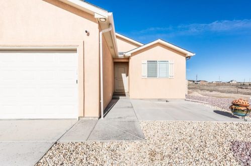 1355 Dailey Dr, Pueblo CO  81007-1267 exterior
