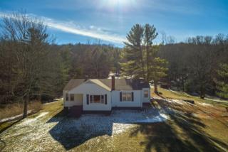 1502 Vista Rd, Independence, VA 24348-4729