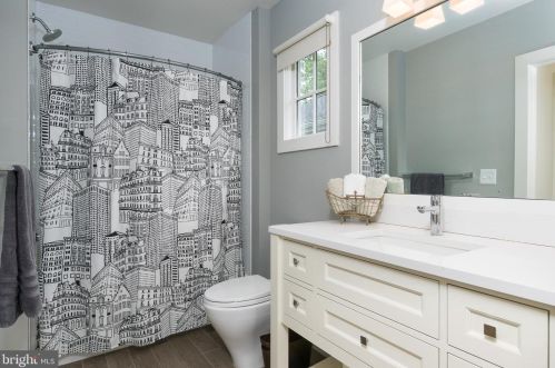 9 Lytle St, Princeton NJ 08542-3116 exterior