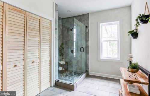 241 Elm St, Lancaster PA  17603-3445 exterior