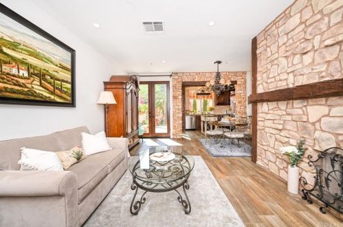 225 Draft Way, Placentia, CA 92870-7495