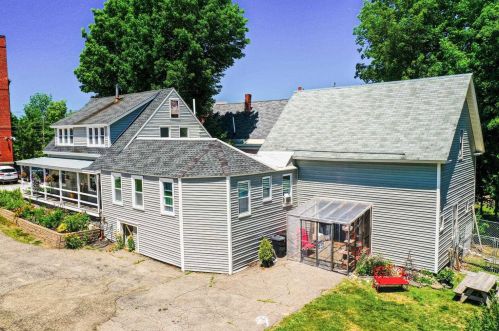 31 Academy St, Laconia, NH 03246-3606