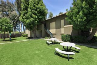 2088 Hillcrest Dr, Thousand Oaks CA  91320-2622 exterior