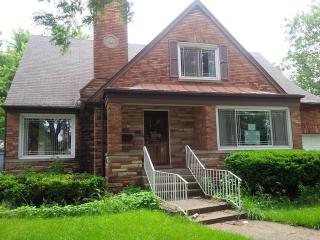 12149 Perry Ave, Chicago, IL 60628-6626