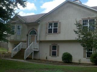 34 Country Ct, Carrollton, GA 30116-5584