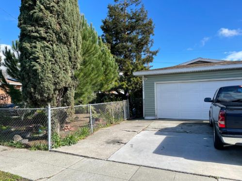 1250 Carnelian Dr, San Jose, CA 95122-2703