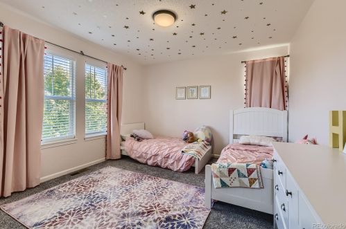 24561 Ontario Dr, Aurora CO 80016-6072 exterior