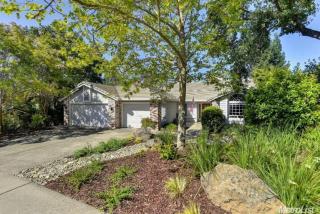 122 Burrill Dr, Folsom, CA 95630-2268