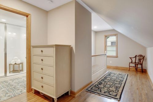 879 Hoyt Ave, Saint Paul MN  55106-1042 exterior