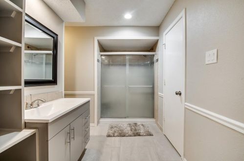 4044 Windy Crst Cir, Carrollton TX 75007 exterior