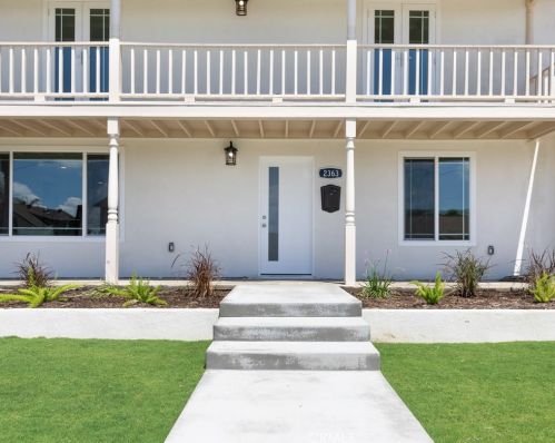 2363 Robinhood Pl, Orange CA  92867-1850 exterior