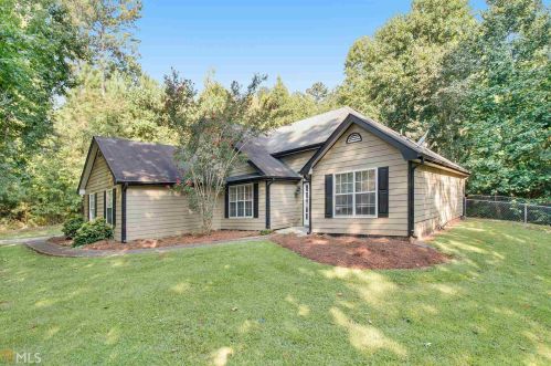 415 Haynes Creek Cir, Oxford, GA 30054-2620