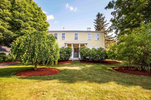 51 Derry Rd, Derry, NH 03038-1651