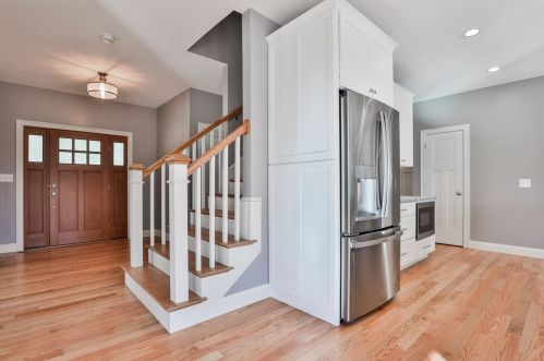 34 Countryside Dr, Brookline, NH 03033-4425