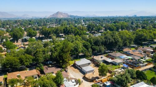 4610 Emerson St, Riverside CA  92506-2008 exterior