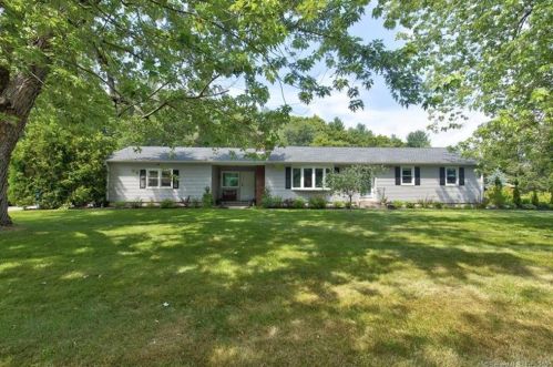 4 Hill Pasture Rd, Somers, CT 06071-1037