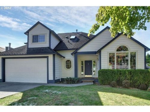637 Greenway Dr, Damascus OR  97030 exterior
