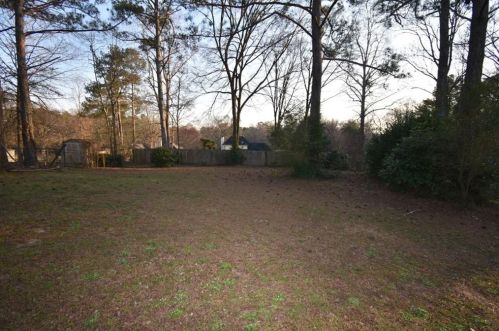 112 Hayes Cir, Rex GA 30273-1543 exterior